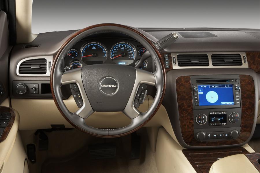  GMC Sierra Denali 2007 года  (фото 35 из 43)